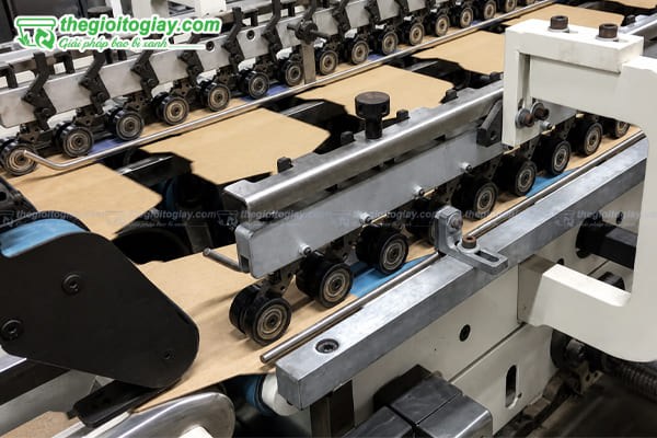 Xưởng sản xuất hộp giấy kraft chữ nhật
